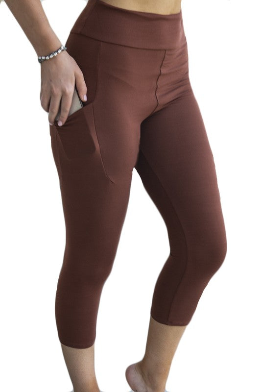 Capri Leggings with Pockets