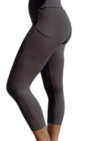 Capri Leggings with Pockets